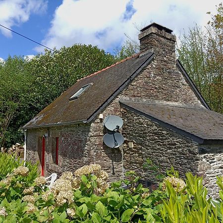 Character Breton Cottage Carhaix-Plouguer Exterior foto